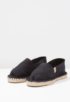 Classic - Espadrilles - Noir 10 Classic - Espadrilles - Noir -Stijlvolle Schoenen 3206a29ef21843b49c17ee7ca0040db9