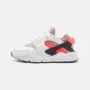 Nike Sportswear Air Huarache Unisex - Sneakers Laag - White/Metallic Silver/Infrared/Black
