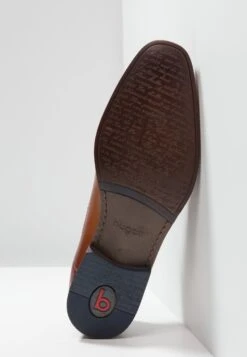 Bugatti Mattia - Veterschoenen - Cognac -Stijlvolle Schoenen 4230a2d1c282410a80bf5ed2a2d9abc5