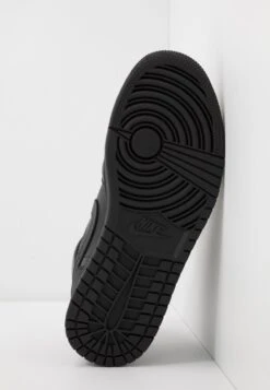 Air Jordan 1 Mid - Sneakers Hoog - Black -Stijlvolle Schoenen 52a4494aa750422e804b0391af8f47e6