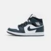 Air Jordan 1 Mid - Sneakers Hoog - Armory Navy/White/Black -Stijlvolle Schoenen 86daded655134c0ba55d7cdcc2535bf2