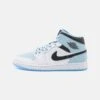 Air Jordan 1 Mid Se - Sneakers Hoog - White/Ice Blue/Black 1 Air Jordan 1 Mid Se - Sneakers Hoog - White/Ice Blue/Black -Stijlvolle Schoenen 9ede60c0eae9466aba239d87a3ee4e09