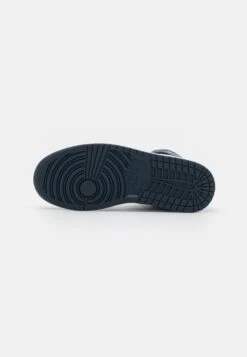 Air Jordan 1 Mid - Sneakers Hoog - Armory Navy/White/Black -Stijlvolle Schoenen a134181711e24862a9c6f11b1a02b6c9