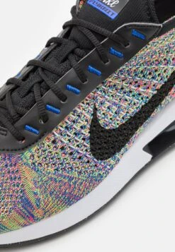 Nike Sportswear Air Max Flyknit Racer- Sneakers Laag - Multi-Coloured/Black/Racer Blue/White -Stijlvolle Schoenen d25cc62ea04648eb9ea42a132072a037