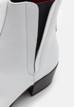 Manero Unisex - Cowboy-/Bikerlaarsjes - White 13 Manero Unisex - Cowboy-/Bikerlaarsjes - White -Stijlvolle Schoenen e0b4eb2420964359b6b9559d52a89b1a