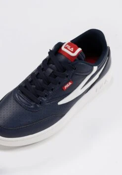 Fila Sevaro - Sneakers Laag - Fila Navy -Stijlvolle Schoenen f09ee35c5fbd4023818cab65a0200ec7